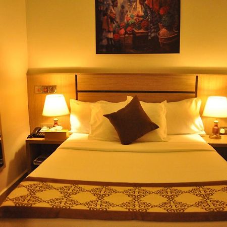 Moz One Executive Guest Rooms Agadez Mobushipe Экстерьер фото