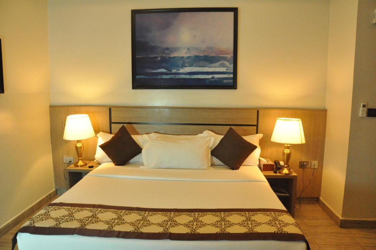 Moz One Executive Guest Rooms Agadez Mobushipe Экстерьер фото